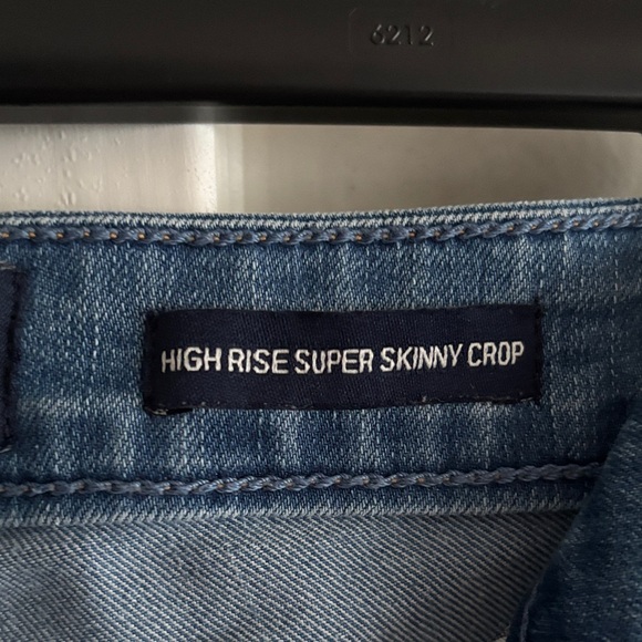Hollister High Rise Super Skinny Crop | Size 00R - Picture 5 of 6